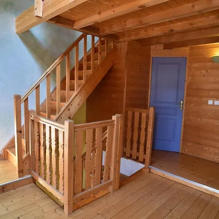 Le Douglas, Vignoble Et Reculees Du Jura - Avec Sauna *